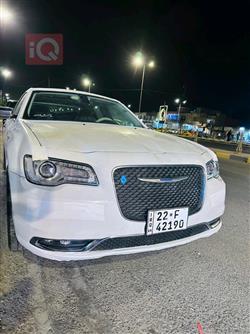 کرایسلەر 300